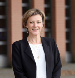 Cendrine G.